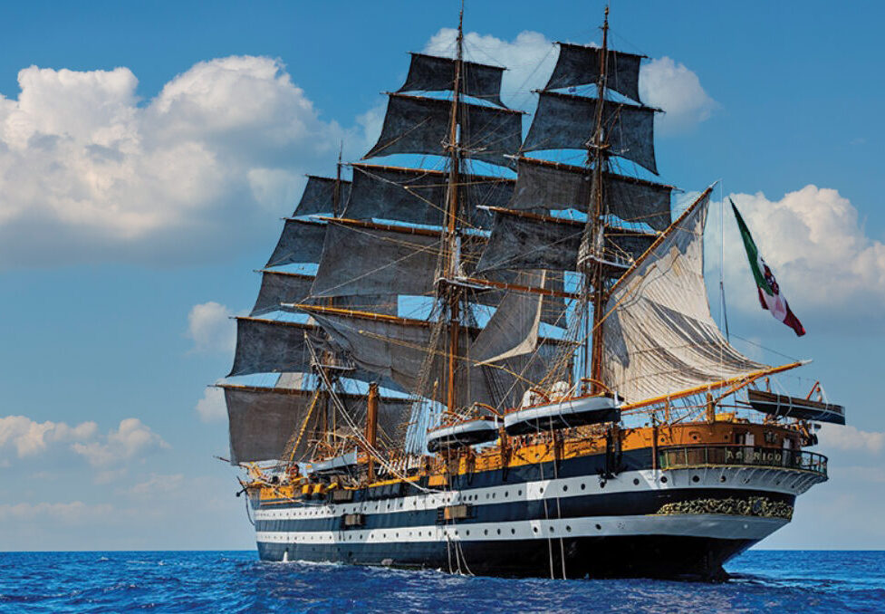 Nave Amerigo Vespucci